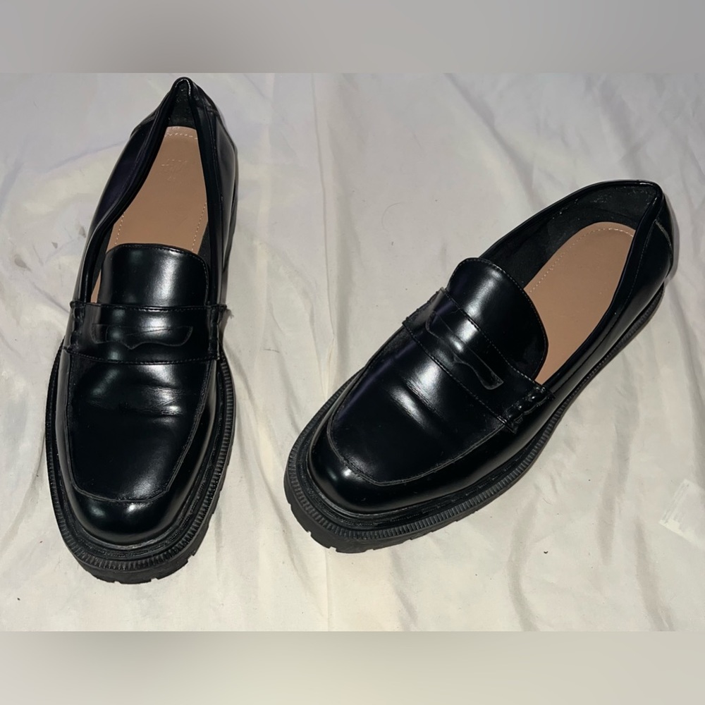 H&M loafers, leather, black, good condition, 10 US size, 41 EU size.